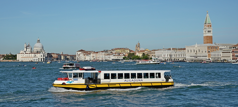 Die ALiLaguna vor dem Markusplatz